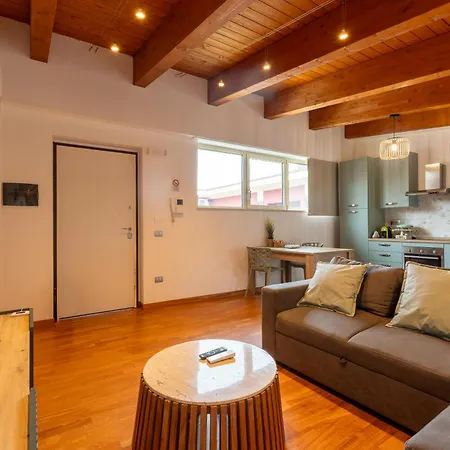 Apartment Acquaroom